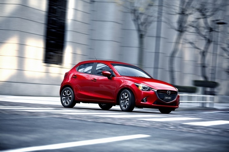 Mazda2_jap-pack_2014_002__jpg300