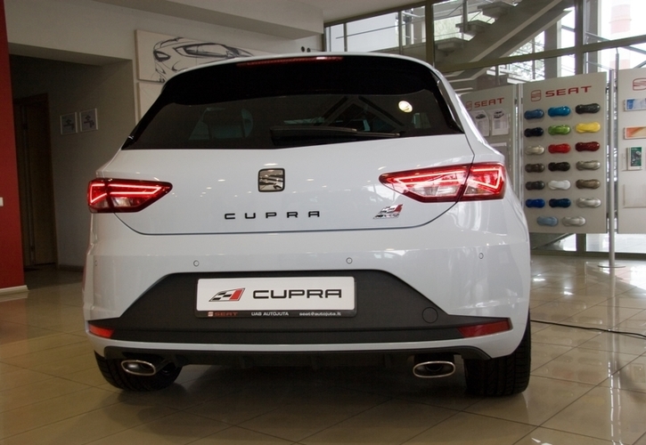 SEAT_Leon_Cupra4
