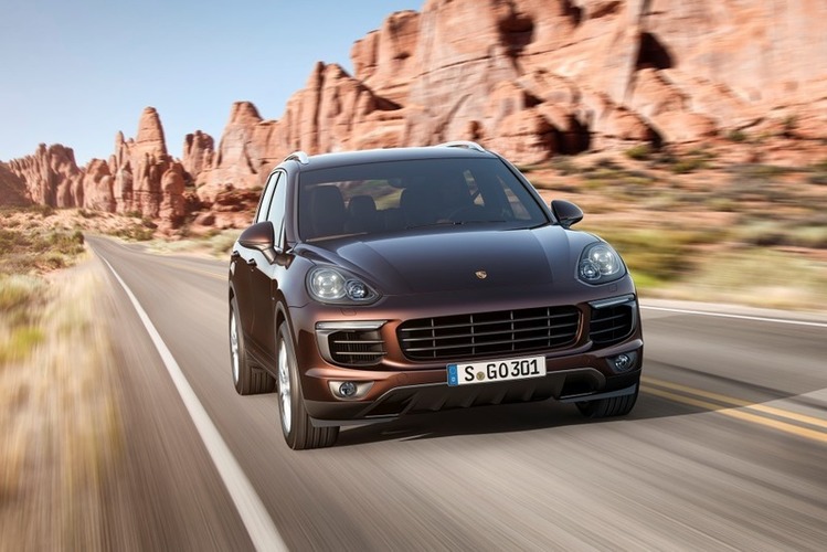Porsche_Cayenne__2_