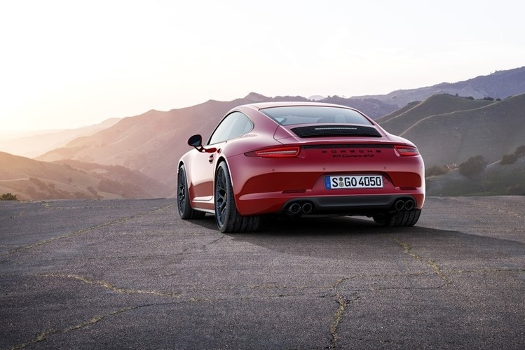 Porsche_911_Carrera_GTS__4_