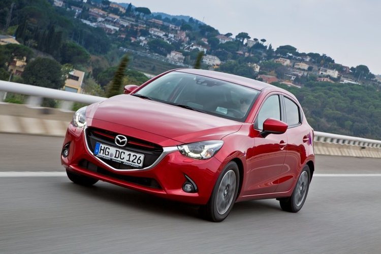 Mazda2_2