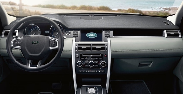 2015_Land_Rover_-_Discovery_Sport_5