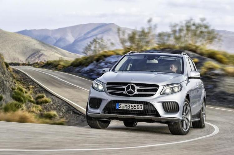 Mercedes-Benz_GLE_500_e__7_