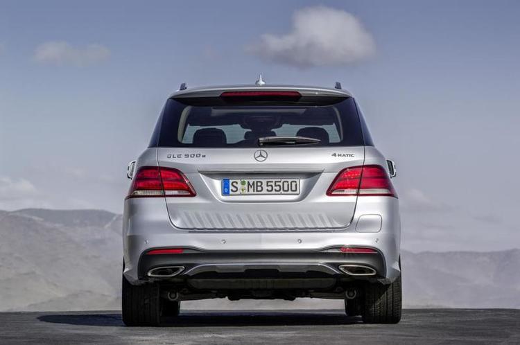 Mercedes-Benz_GLE_500_e__9_