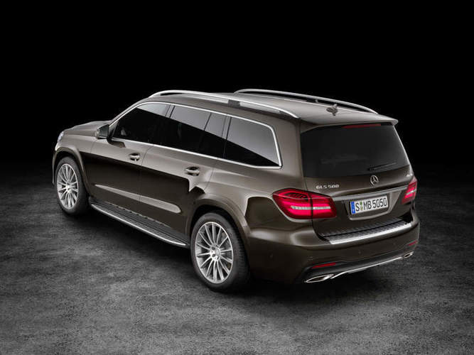 Mercedes-Benz_GLS_500_4MATIC__2_