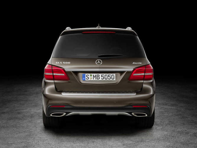 Mercedes-Benz_GLS_500_4MATIC__4_