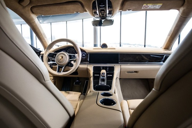 Porsche_Panamera_Turbo_Vilnius_14