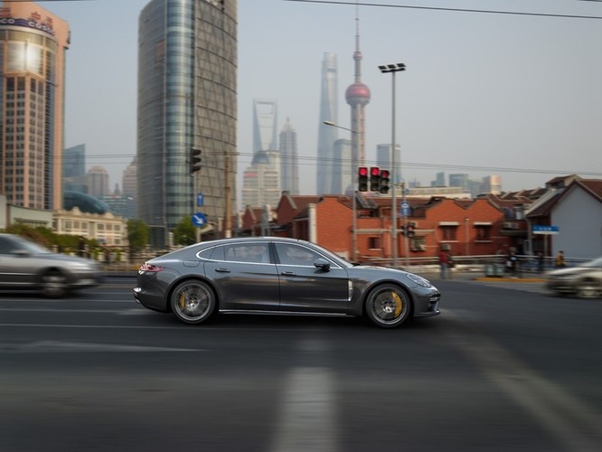 Panamera_Executive_3