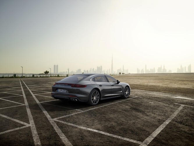 Panamera_Executive_6