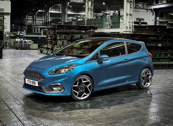 FORD_2017_FIESTA_ST