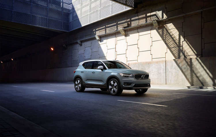 213083_New_Volvo_XC40_exterior