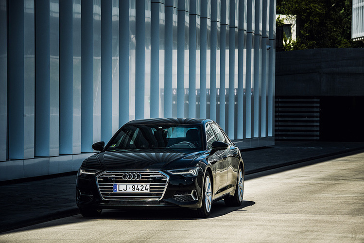 Audi_A6_4