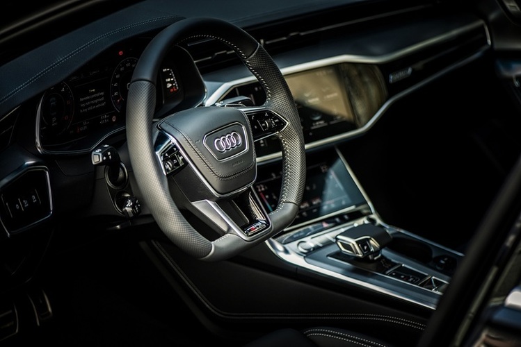 Audi_A6_8