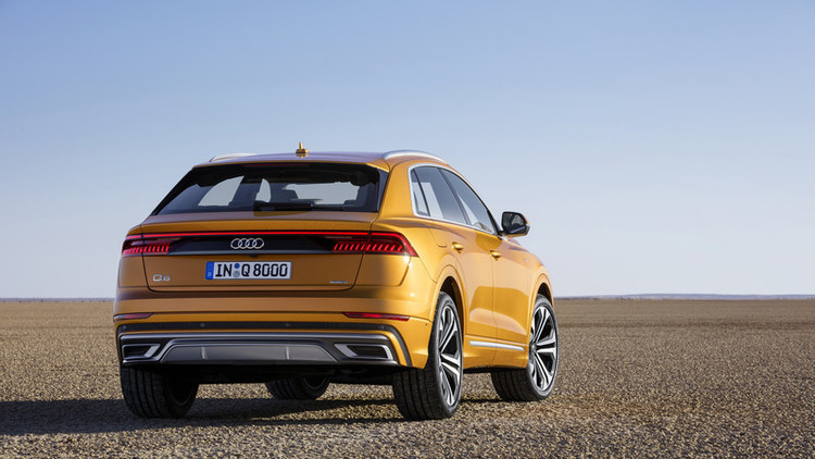 Audi_Q8_4