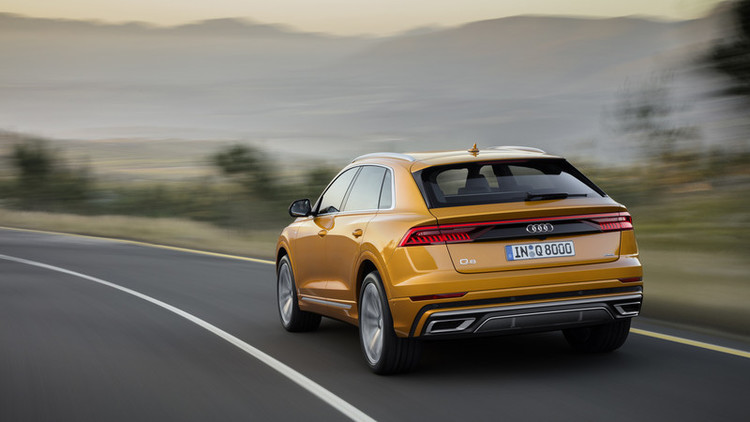Audi_Q8_5