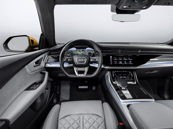 Audi_Q8_7