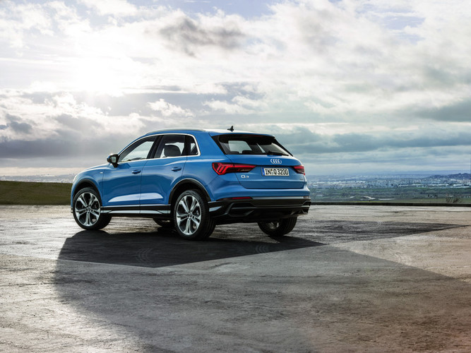 Audi_Q3_4