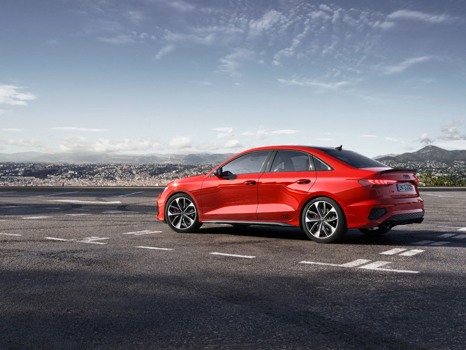 03_Audi_S3_Limousine