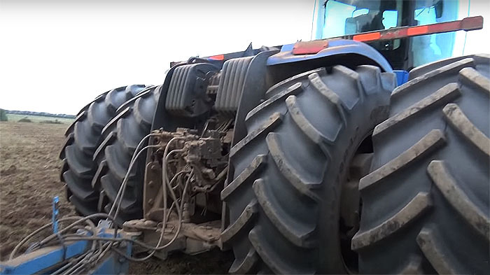 traktoriaus prikabinimo mechanizmas